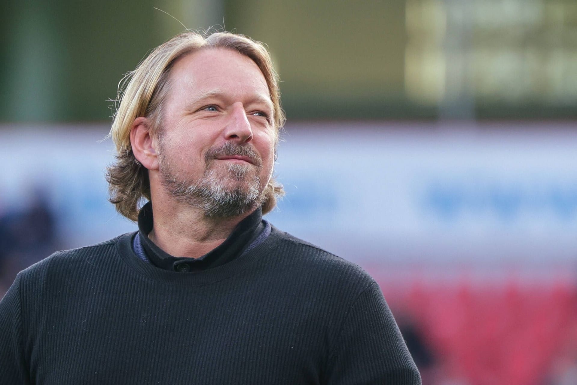 Sven Mislintat: Der 50-Jährige ist aktuell ohne Klub.