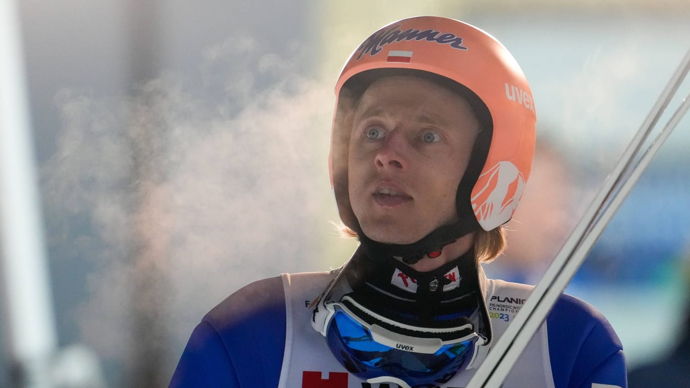 Dawid Kubacki: Der Skisprung-Star hat aus Sorge um seine Frau die aktuelle Saison abgebrochen.