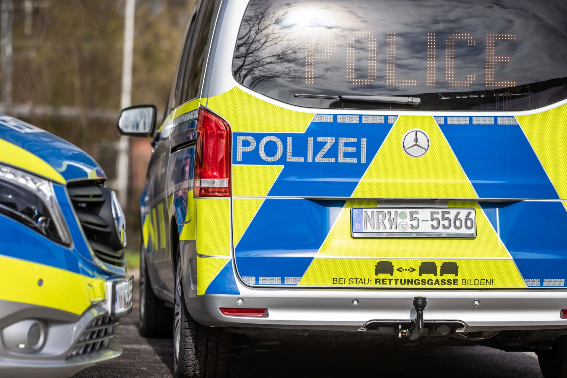 Polizeiwagen: Die Polizei ist vor Ort.