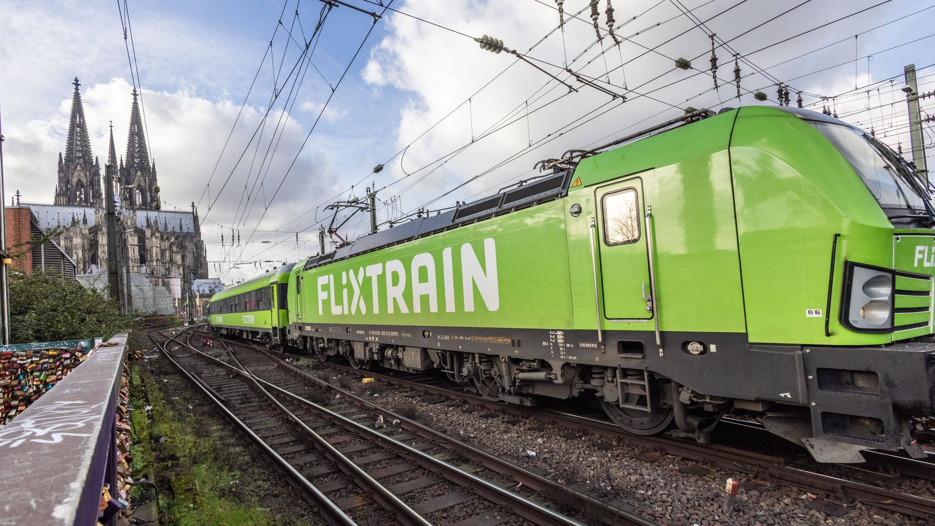 Flixtrain in Köln: Die Preise sind für den Streiktag enorm angestiegen.