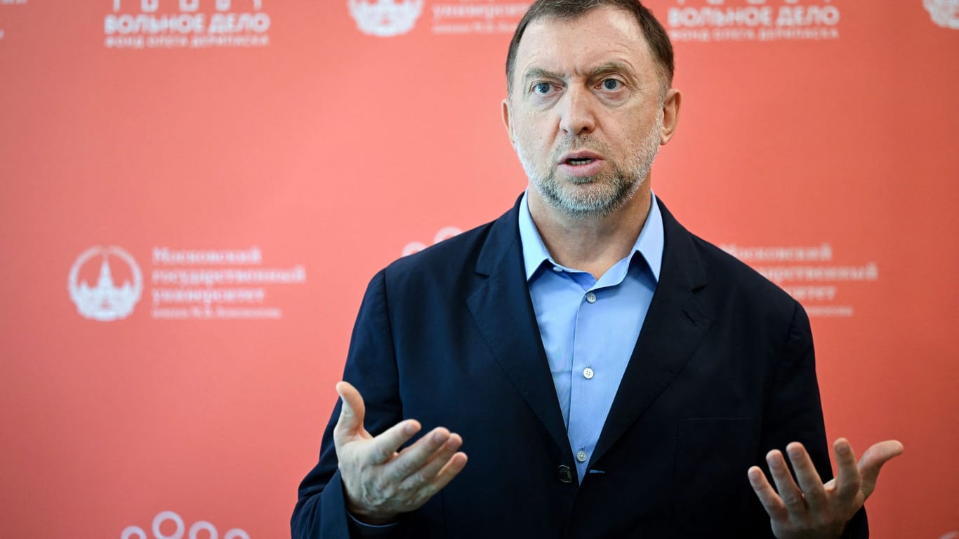 Oleg Deripaska: Der russische Oligarch kritisiert den Kreml auf dem Krasnojarsker Wirtschaftsforum.