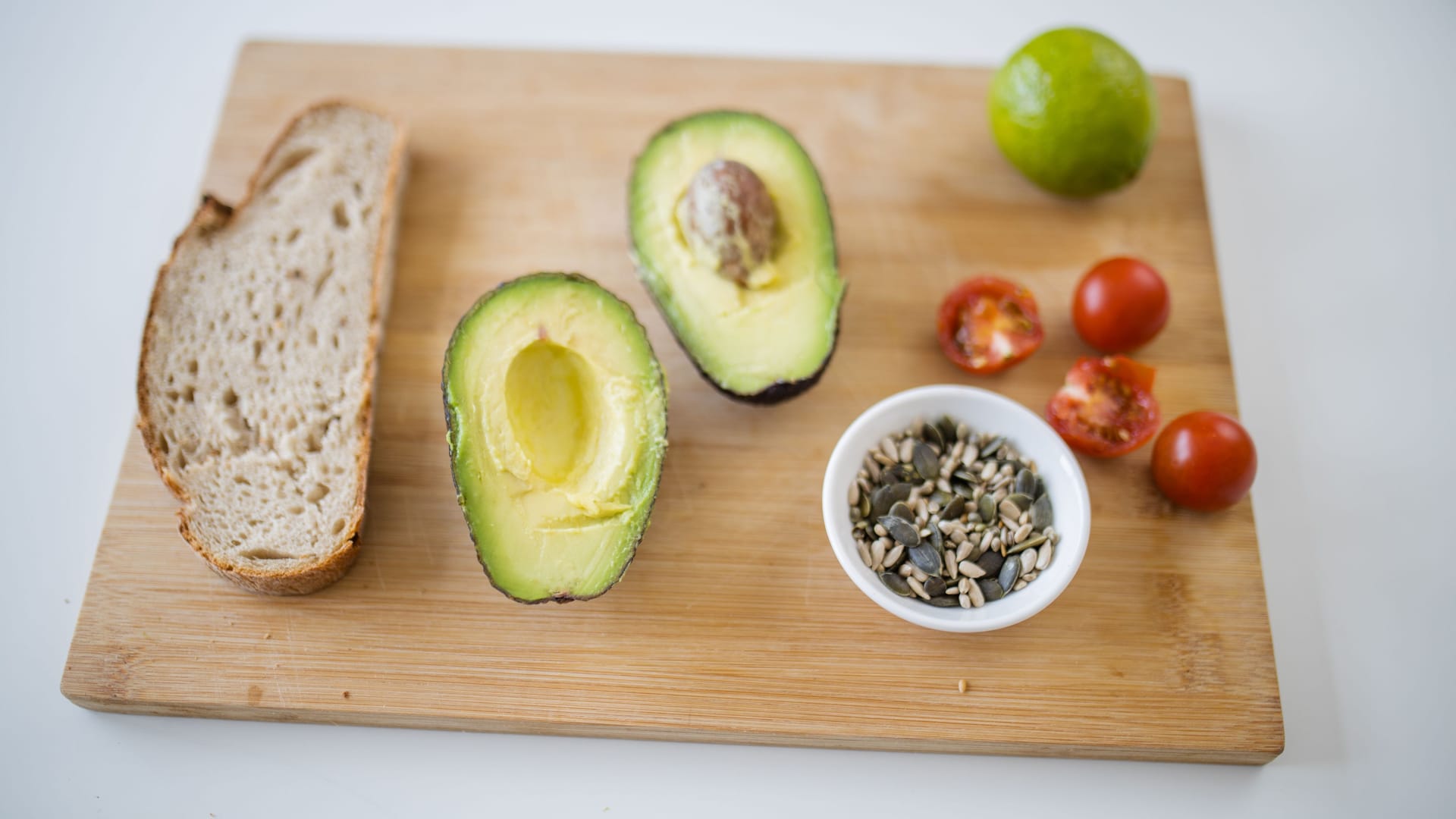 Trendmahlzeit: Vor allem der Hype um die Avocado bescherte dem Frühstück einen Imagewandel als Lifestyle.