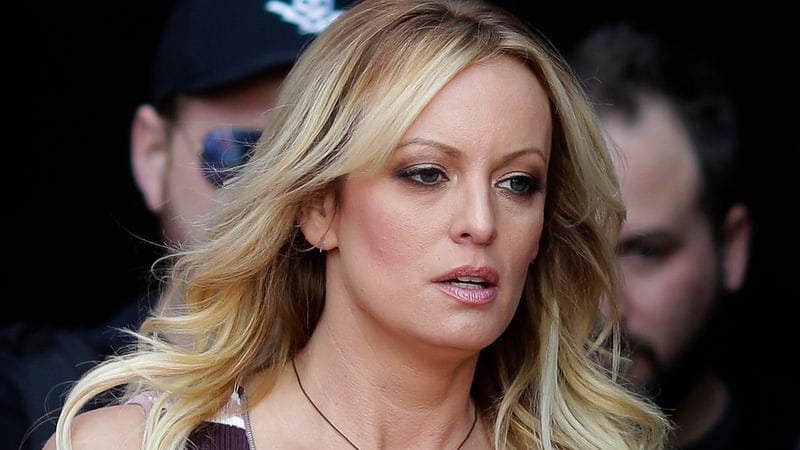 Stormy Daniels: Wer ist die Pornodarstellerin im Zentrum der Anklage gegen Donald Trump?