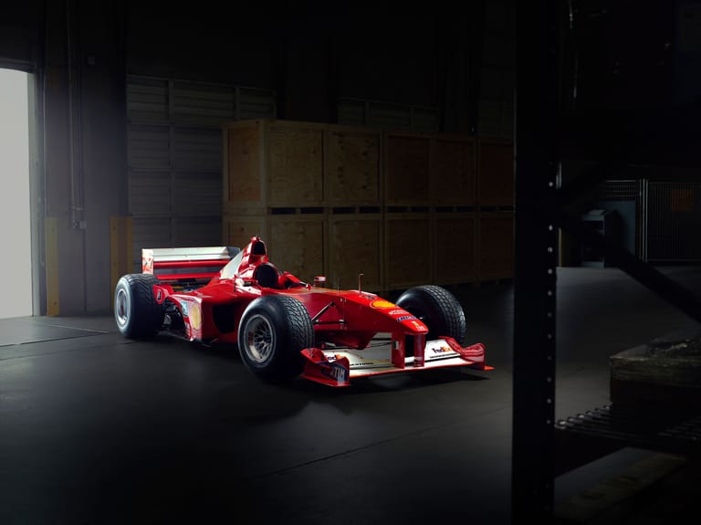 Versteigerung: Der Ferrari von Formel-1-Legende Michael Schumacher aus dem Jahr 2000 kommt beim Auktionshaus Sotheby's unter den Hammer.