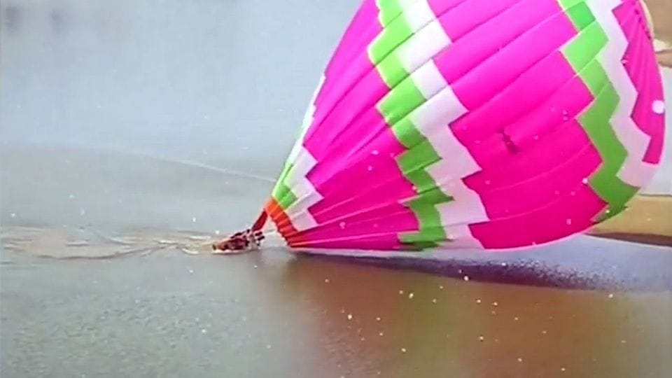 Dramatische Szenen: Heißluftballon-Absturz sorgt für Aufsehen