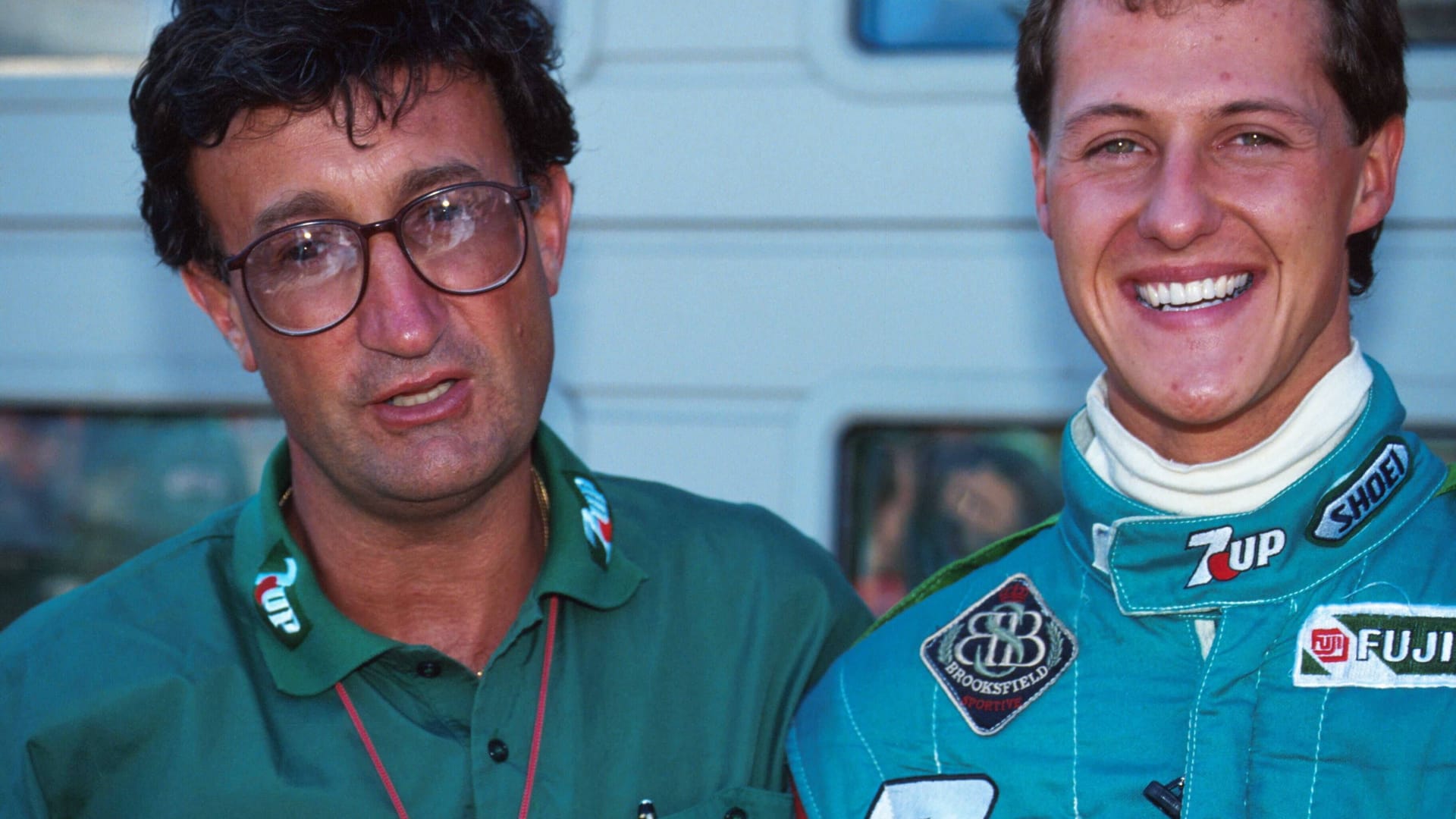 Formel-1-Geschichte: Eddie Jordan stellt Michael Schumacher am 25. August 1991 als Fahrer für den Großen Preis von Belgien vor.