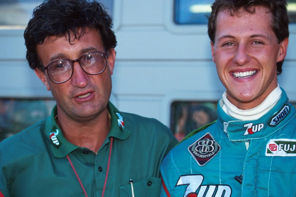 Formel-1-Geschichte: Eddie Jordan stellt Michael Schumacher am 25. August 1991 als Fahrer für den Großen Preis von Belgien vor.