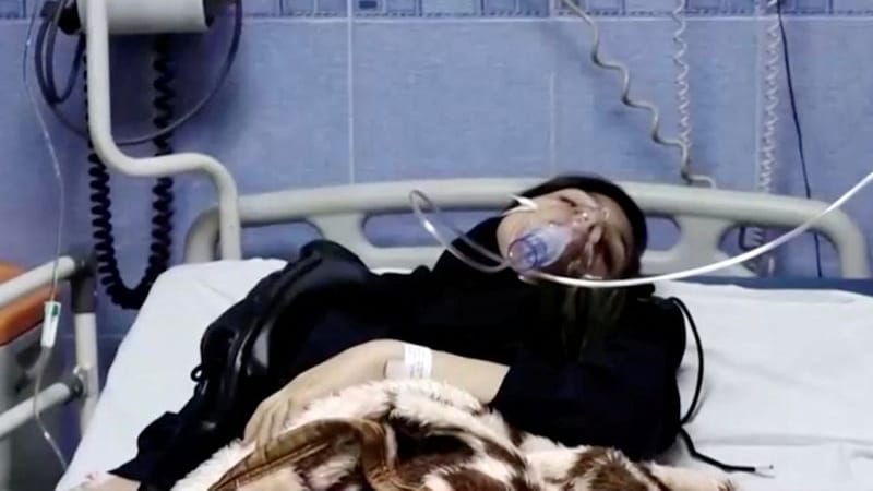 Erstes Todesopfer: Über 100 Schülerinnen im Iran vergiftet
