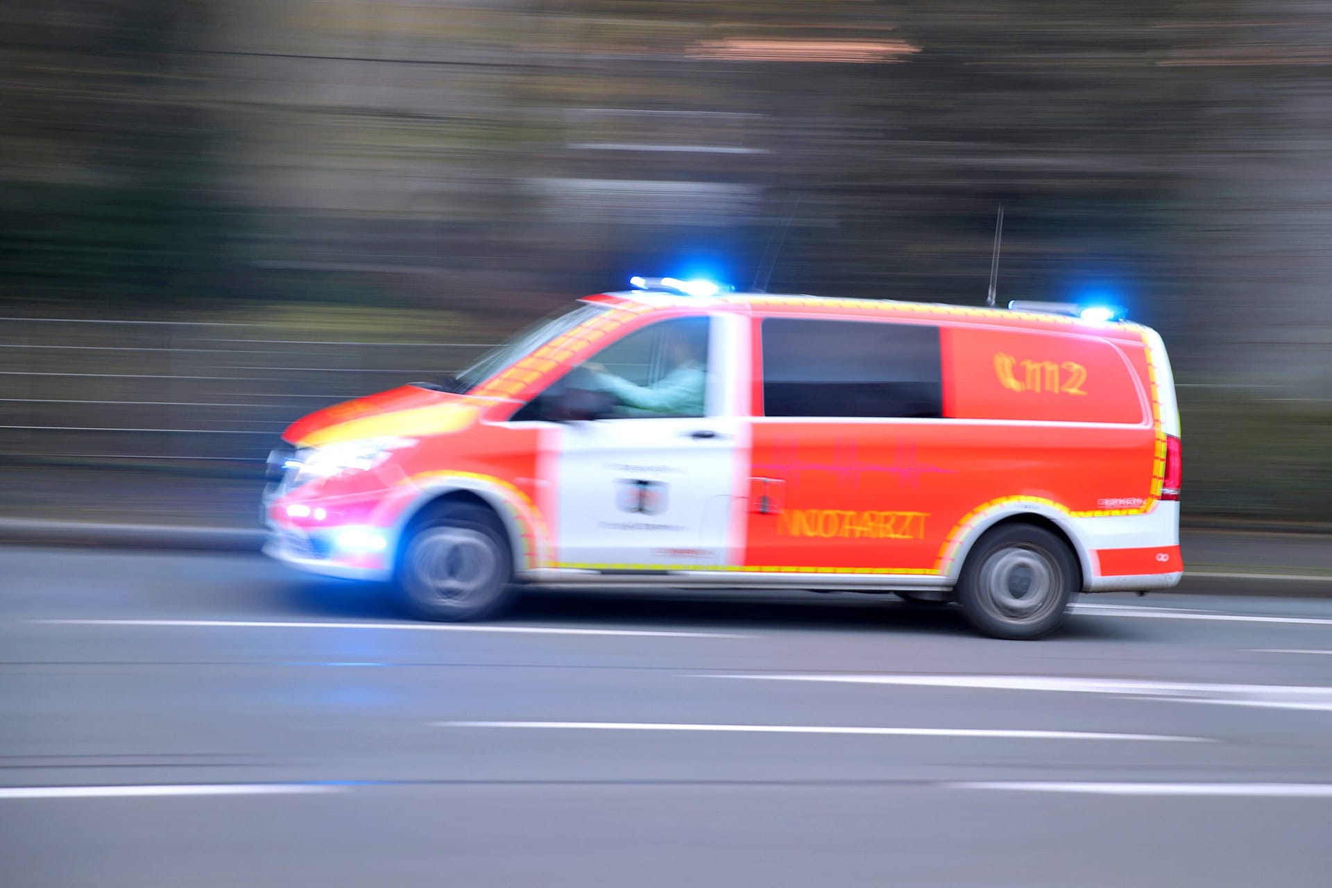 Rettungswagen in Mecklenburg-Vorpommern: Der Angreifer wurde durch die Polizei erschossen.