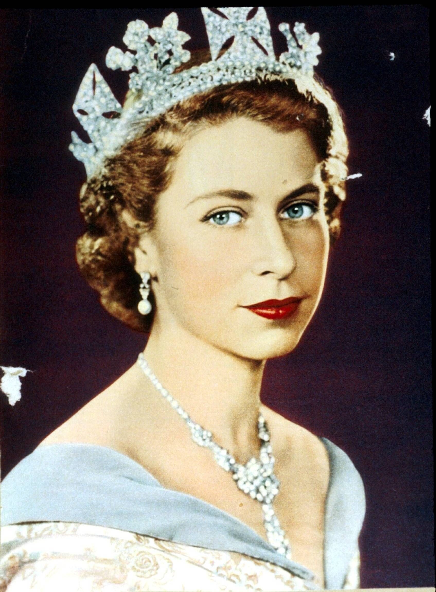 Ein Porträt von Queen Elizabeth II. aus dem Jahr 1952