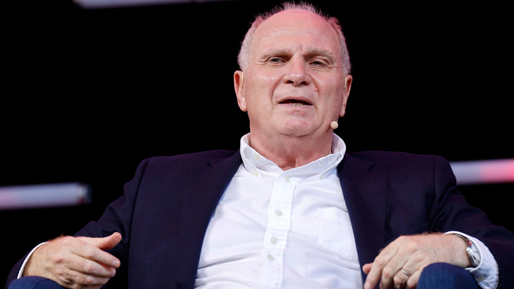 Uli Hoeness advierte al Bayern de Múnich contra el FC Augsburgo