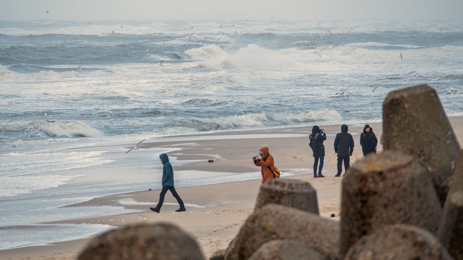 Sturm an der Nordsee (Archivbild): Auf Sylt kam es zu Schäden.