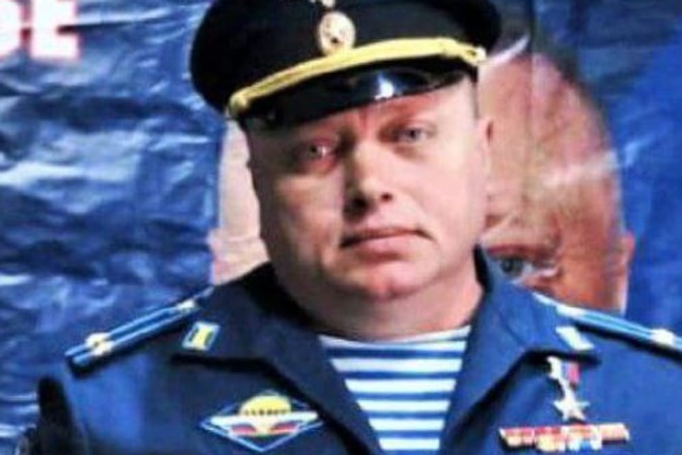 Dmytro Lisitsky, Kommandeur des 1. Bataillons des 247. Luftlanderegiments der russischen Armee: "Würde die Kampfkraft des Regiments erheblich schwächen".