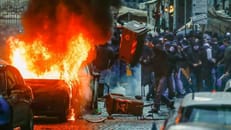 "Guerillakrieg" in Neapel – Rauchbomben in der Nacht