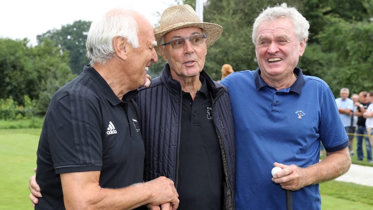 Franz Roth, Franz Beckenbauer und Sepp Maier (v.l.): Die drei Legenden des FC Bayern treffen sich regelmäßig bei diversen Golfturnieren.