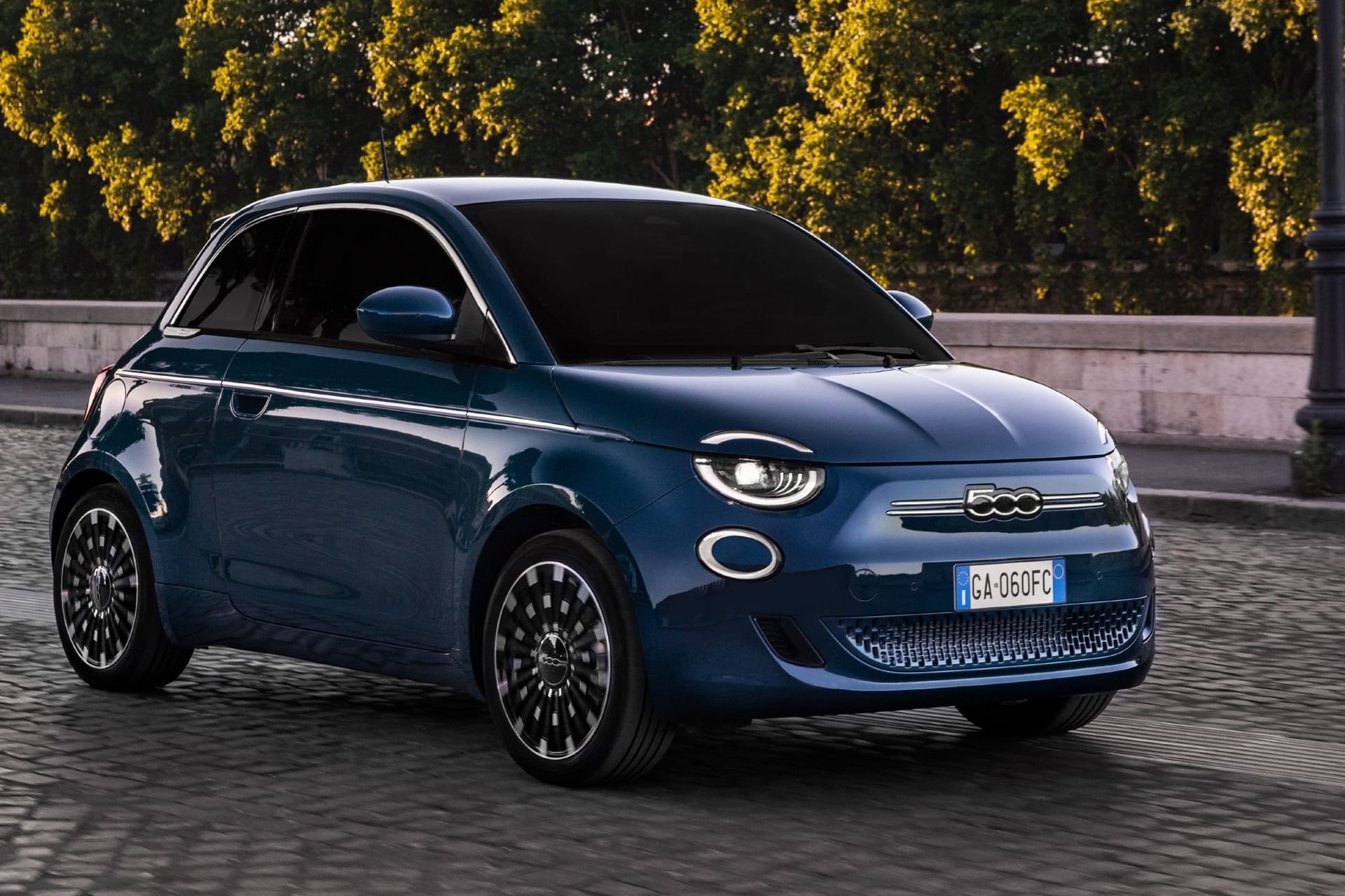 Fiat 500 Elektro: Im Abo gibt's ihn nun ab 150 Euro.