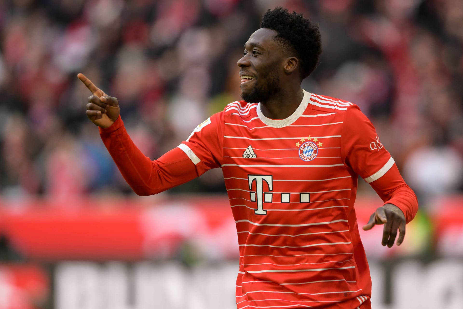 Alphonso Davies: Er jubelte nach seinem Treffer gegen den FC Augsburg am vergangenen Wochenende.