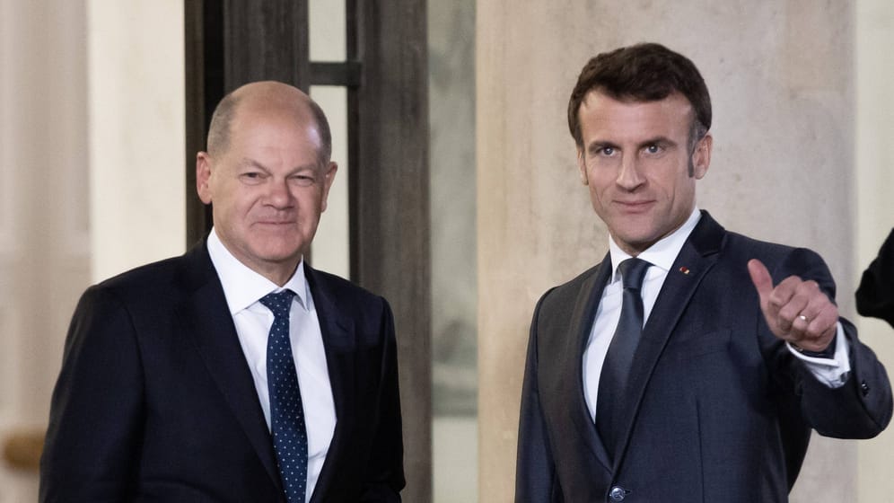 Olaf Scholz und Emmanuel Macron: Der Bundeskanzler soll sich zunächst mit dem französischen Präsidenten geeinigt haben.