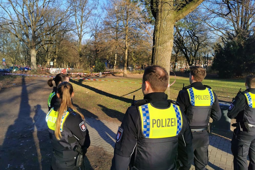 Bei einer Messerstecherei in Hamburg-Dulsberg wurde ein Mann lebensgefährlich verletzt.