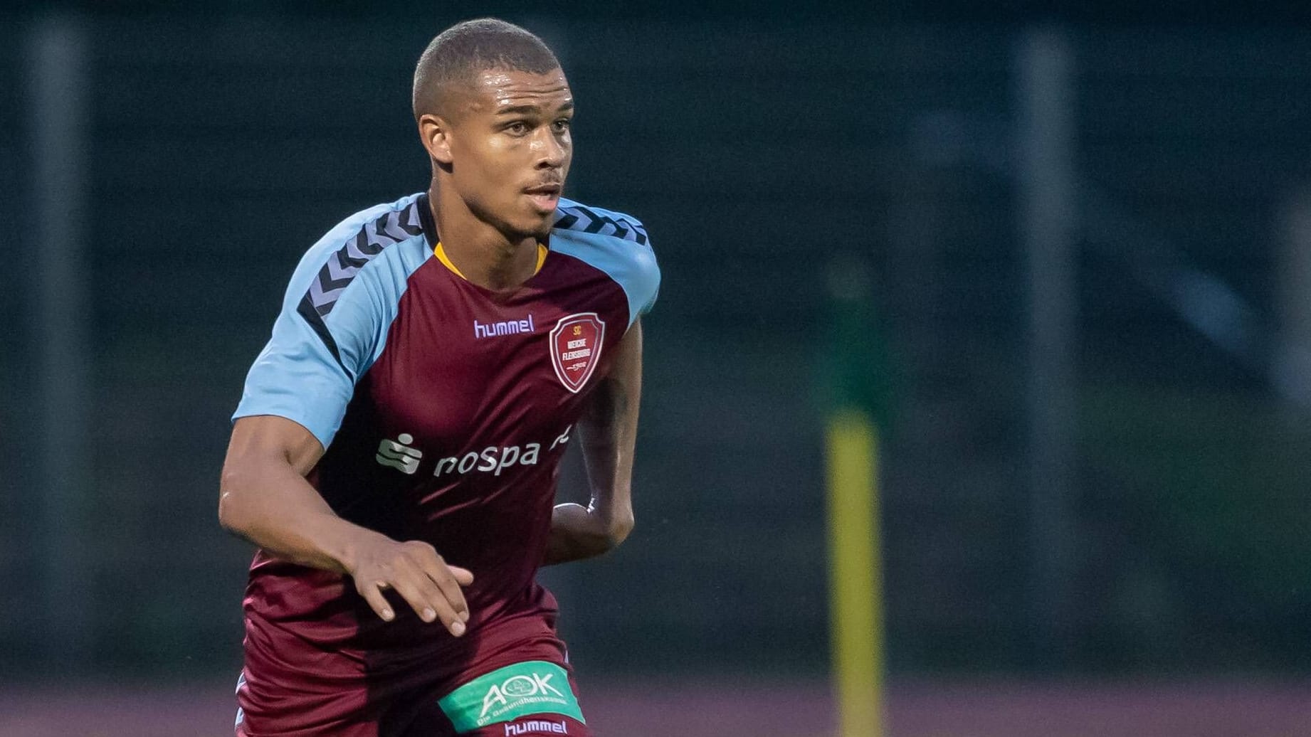Kevin Njie: Der Verteidiger steht bei Weiche Flensburg in der Regionalliga unter Vertrag.