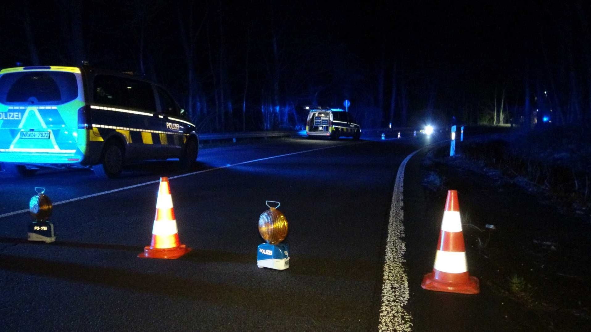 Absperrungen auf der Wittener Straße: Ein Kradführer kam bei einem Unfall ums Leben.