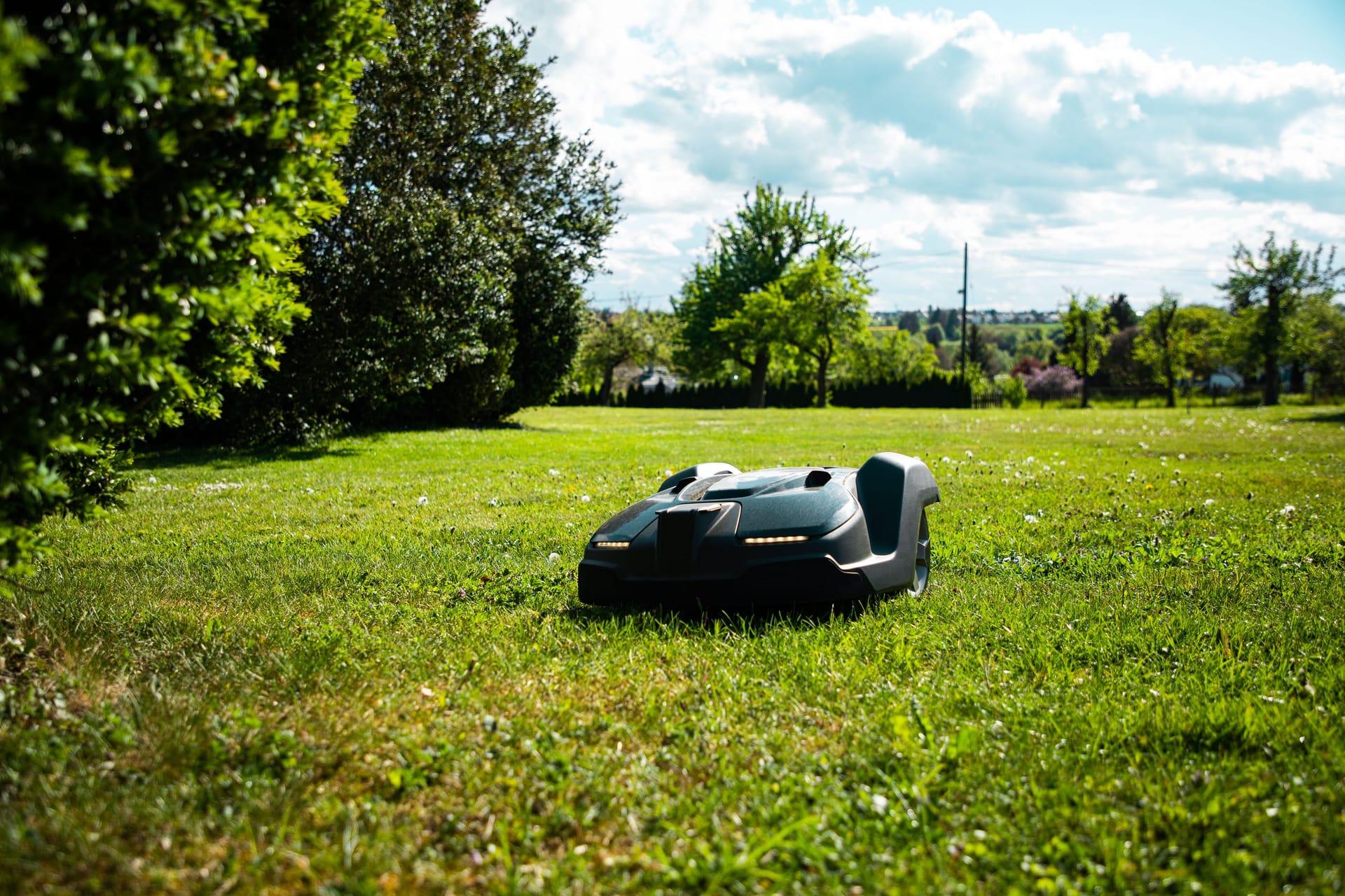 Die besten Mähroboter für die perfekte Rasenpflege.