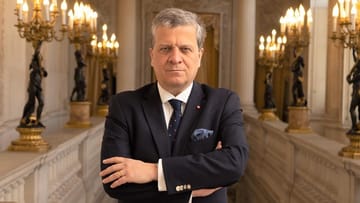 Jan Emeryk Rościszewski: Od kwietnia 2022 jest ambasadorem RP we Francji.