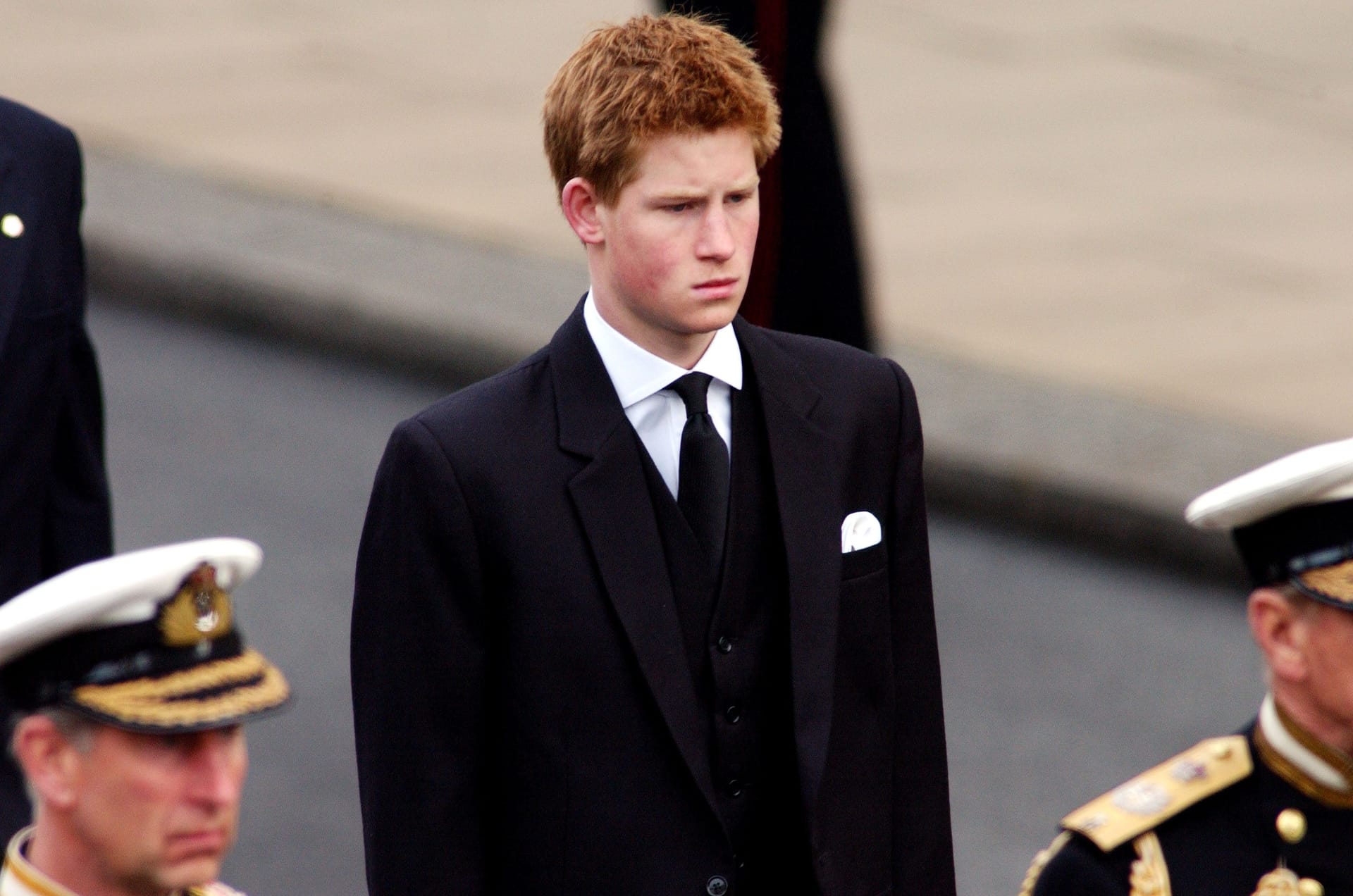 Prinz Harry: Der Royal gibt zu, früher verschiedene Drogen konsumiert zu haben.