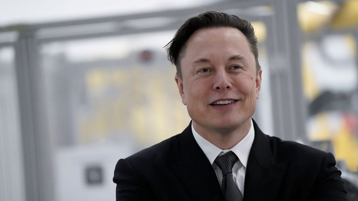 Elon Musk (Archivbild): Der Milliardär versucht seit 2019 eine Zulassung für den Versuch von Gehirnimplantate am Menschen zu bekommen.