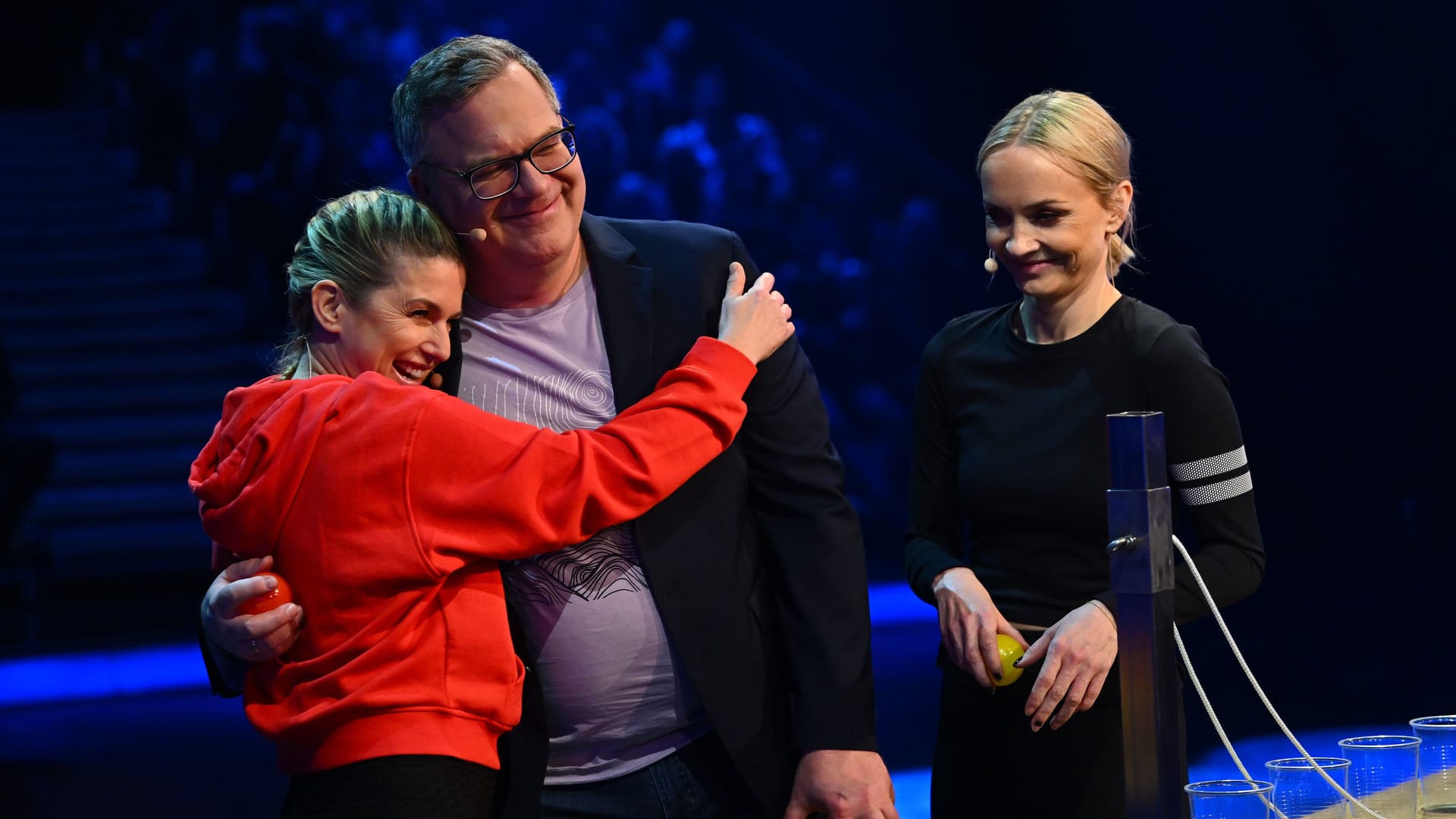 Janin Ullmann und Jeanette Biedermann in der von Elton moderierten Show.