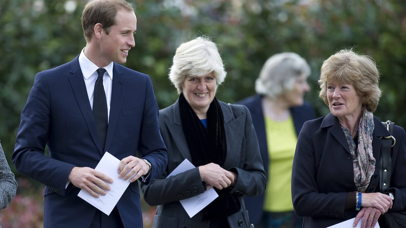 Prinz William mit seinen und Harrys Tanten Lady Jane Fellowes und Sarah McCorquodale