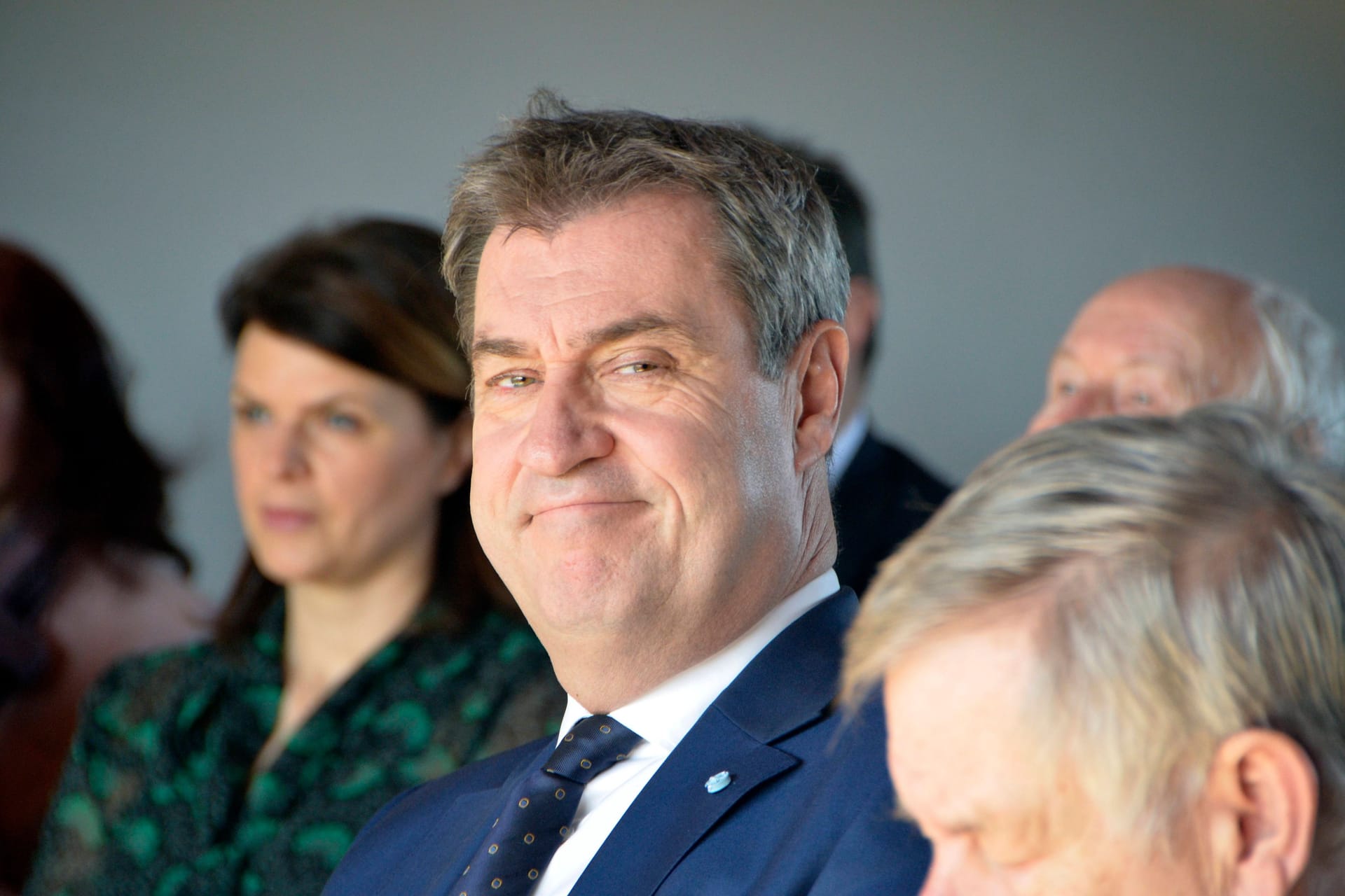 Ministerpräsident, Bayern, Markus Söder, CSU, Graffiti, SS-Mann