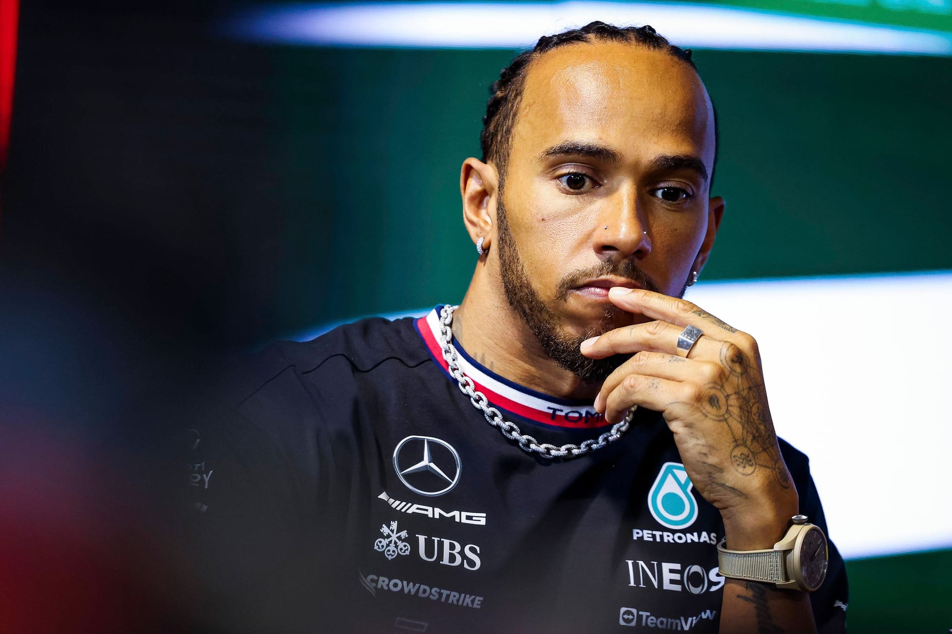 Lewis Hamilton: Der Brite zeigte sich nachdenklich am Donnerstag.