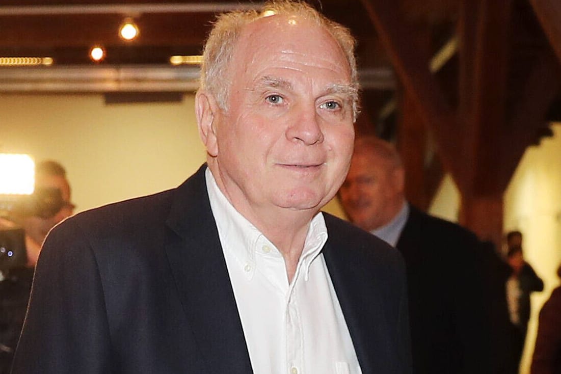 Uli Hoeneß (Archivbild): Der langjährige Bayern-Macher traf sich nun mit dem Chef von PSG.