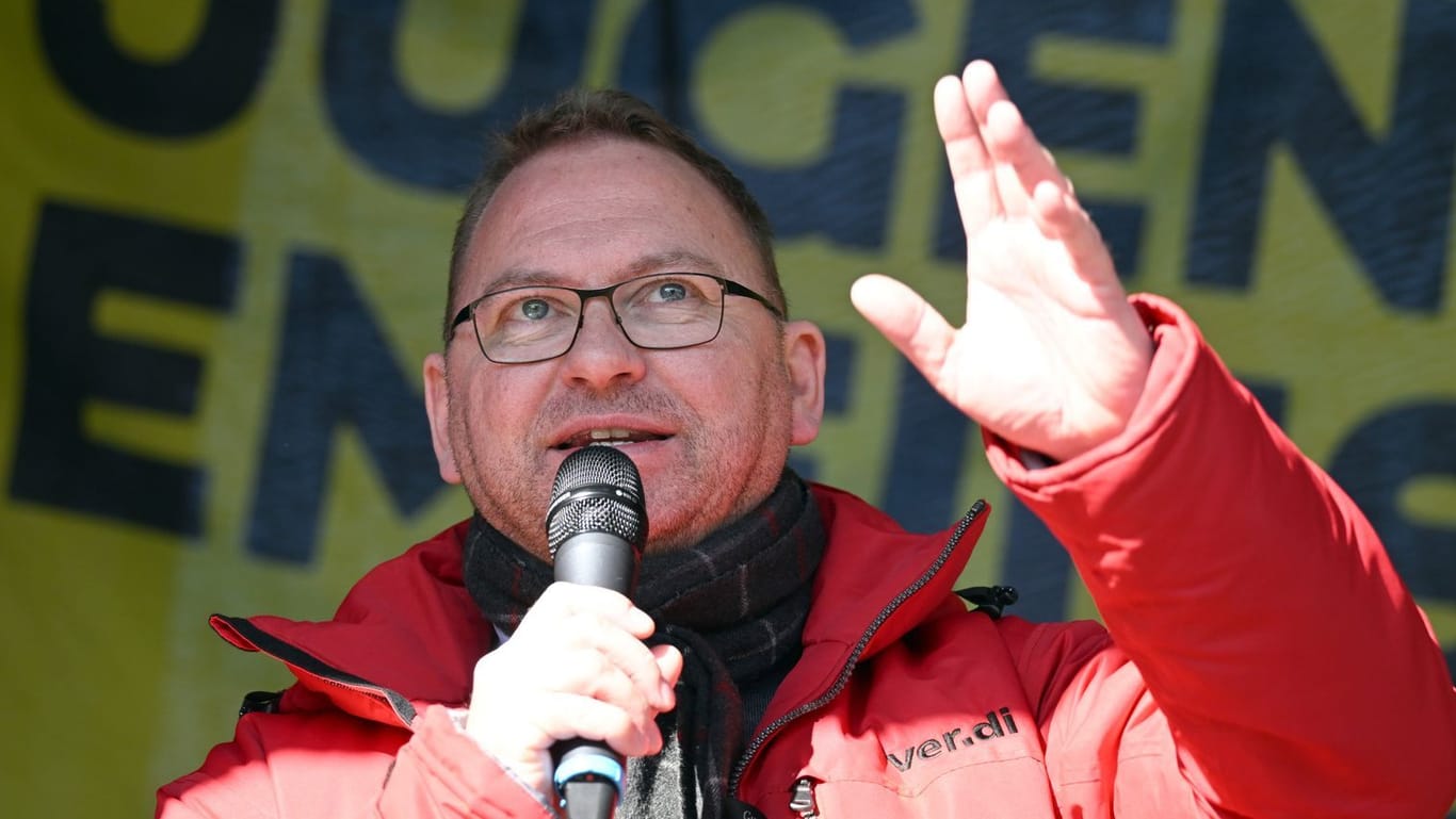 Frank Werneke: Der Verdi-Vorsitzende droht mit einer Urabstimmung über den Streik im öffentlichen Dienst.