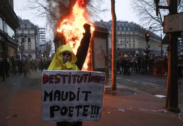 Paris : Une photo des manifestations du 23 mars 2023.