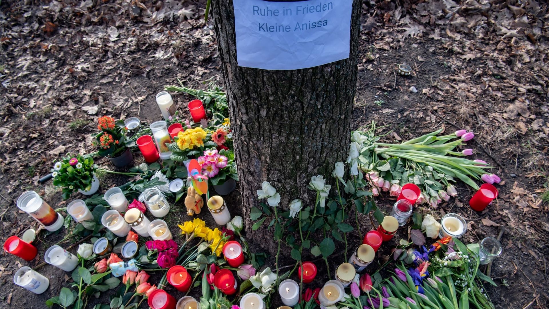 Trauer um getötetes Mädchen in Berlin Trauer um getötetes Mädchen in Berlin