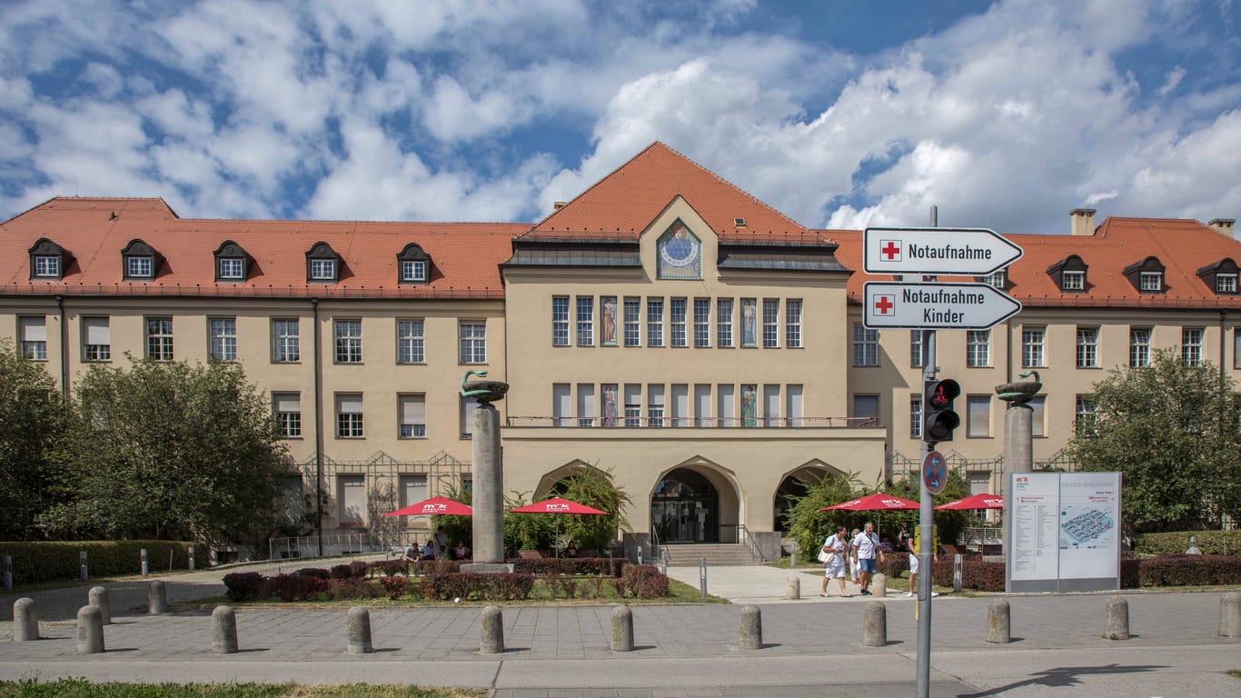 Ansicht des Klinikums in München-Schwabing (Archivbild): Auch hier streikt das Personal am Dienstag und Mittwoch.