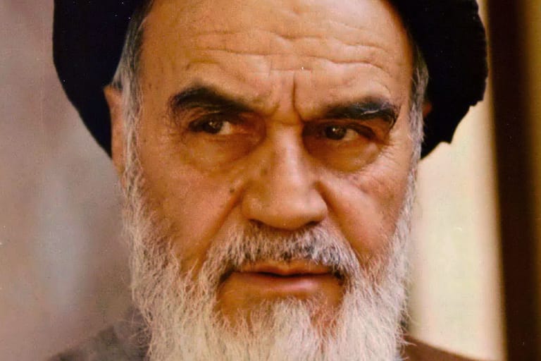 Ruhollah Musawi Chomein: Er war seit der Revolution 1979 bis zu seinem Tod geistliches und politisches Oberhaupt im Iran.