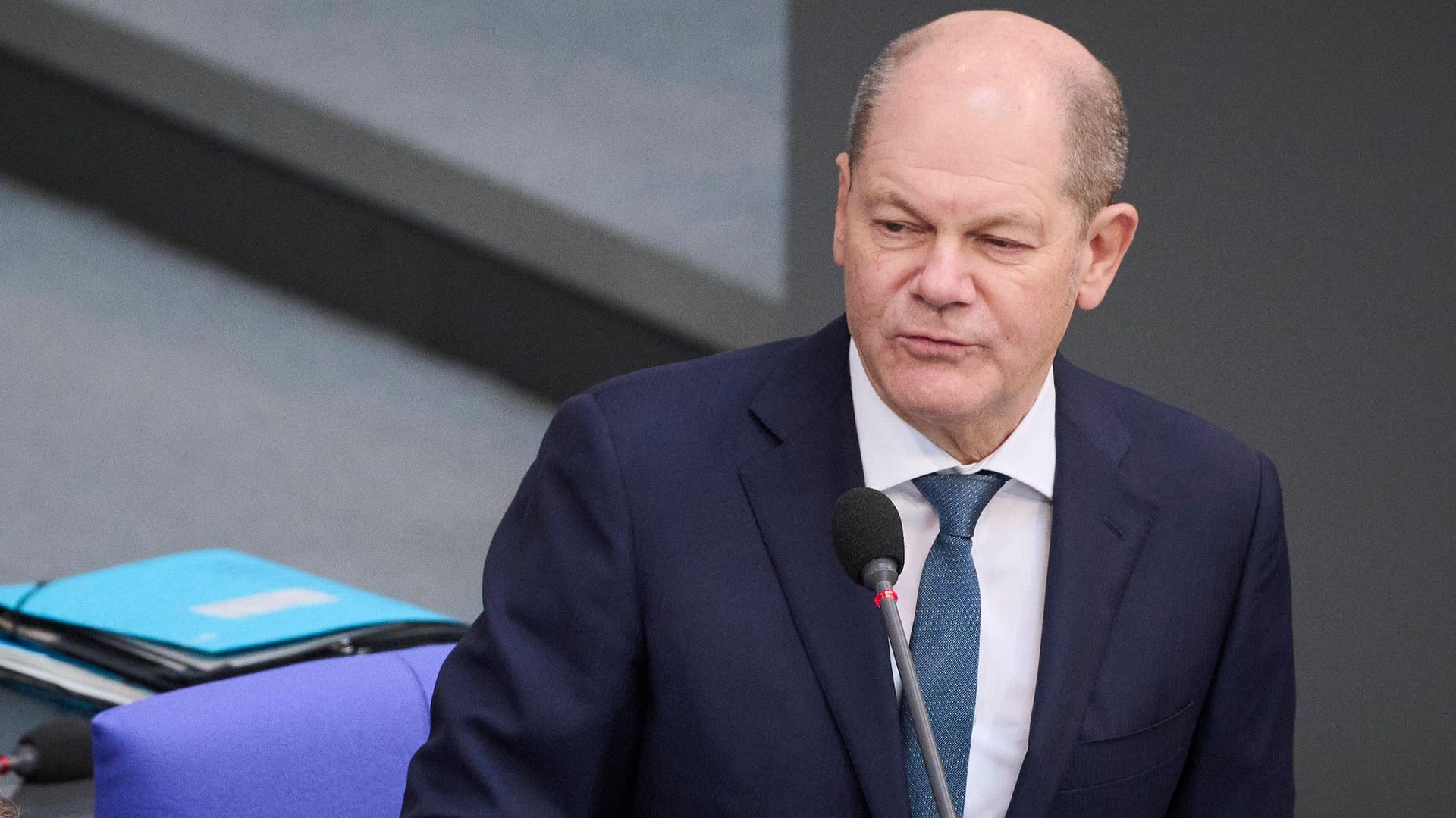 Olaf Scholz: Der Bundeskanzler stellt sich den Fragen der Abgeordneten.