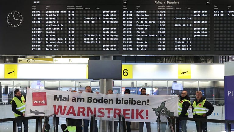 Warnstreik am Flughafen Hannover: Die Gewerkschaft Verdi hat weite Teile des deutschen Luftverkehrs lahmgelegt.