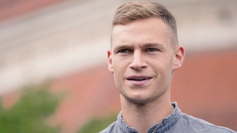 Joshua Kimmich: Der Bayernprofi hat einen Dreh beim "Tatort" aus München absolviert.