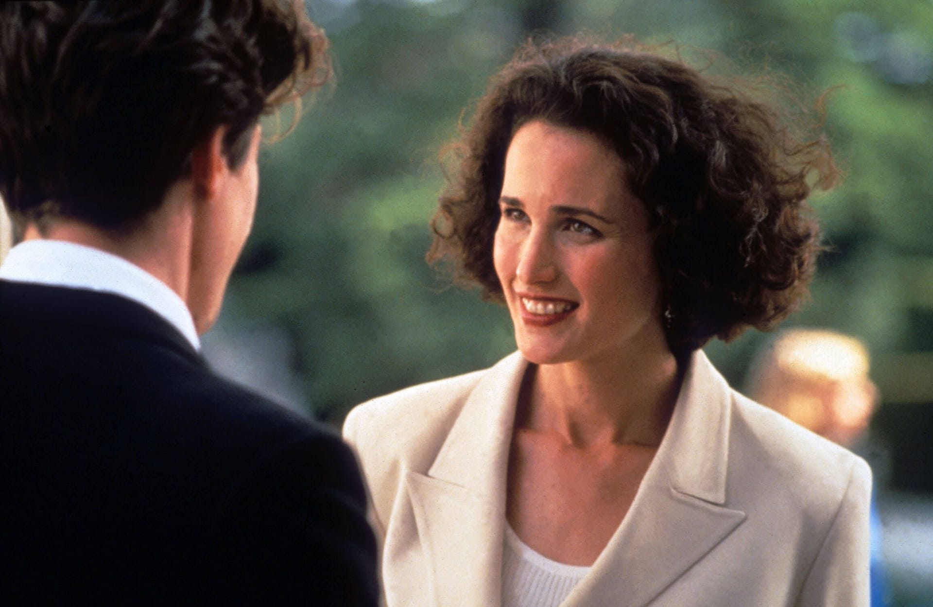 Andie MacDowell: 1994 spielte sie im Kultfilm "Vier Hochzeiten und ein Todesfall" mit.