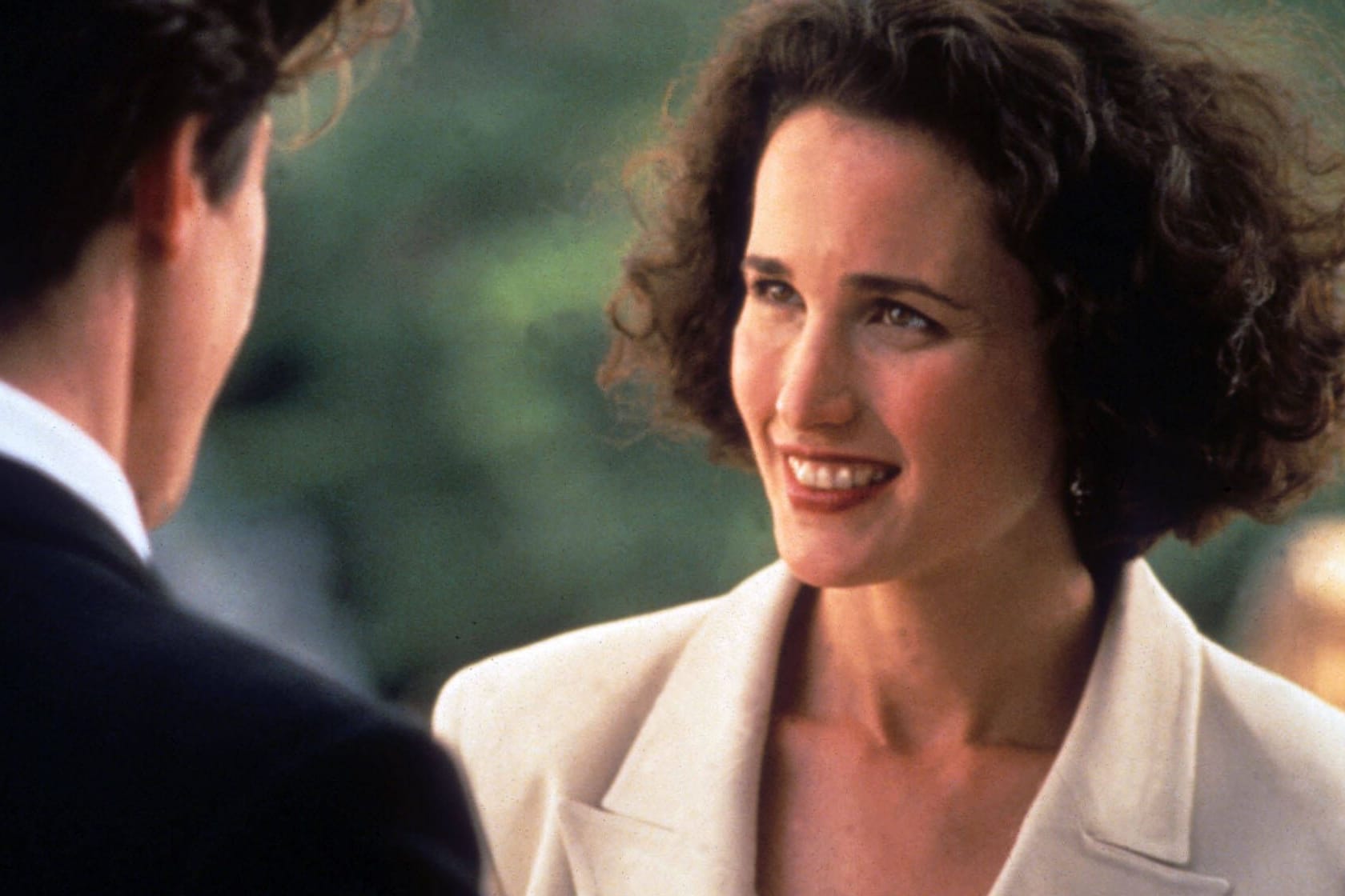 Andie MacDowell: 1994 spielte sie im Kultfilm "Vier Hochzeiten und ein Todesfall" mit.