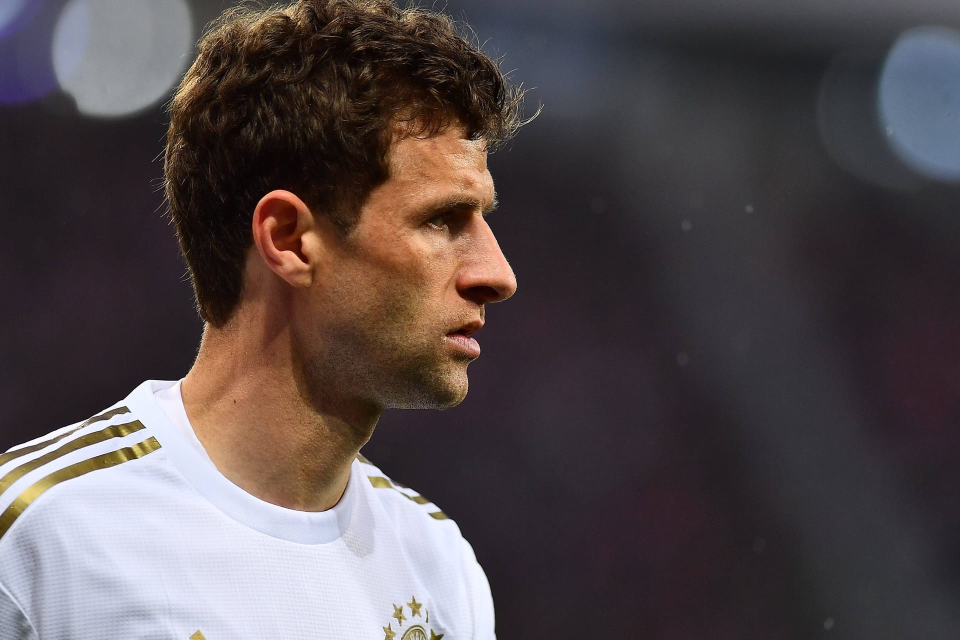 Thomas Müller im Trikot des FC Bayern (Archivbild): Der Fußballer hat seine Ernährung in den vergangenen Jahren umgestellt.