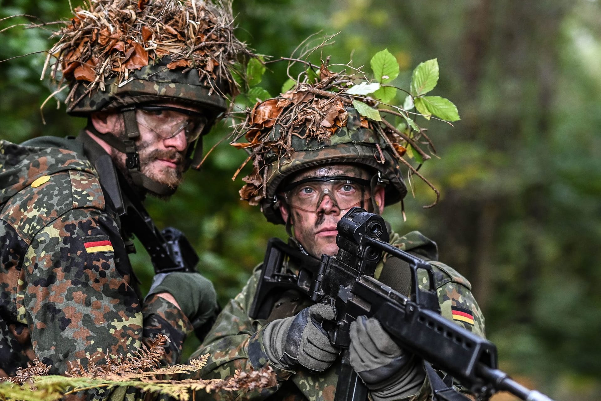 Bundeswehr-Reservisten bei einer Übung: 2022 sind mehr Menschen zur Bundeswehr gegangen als im Vorjahr.