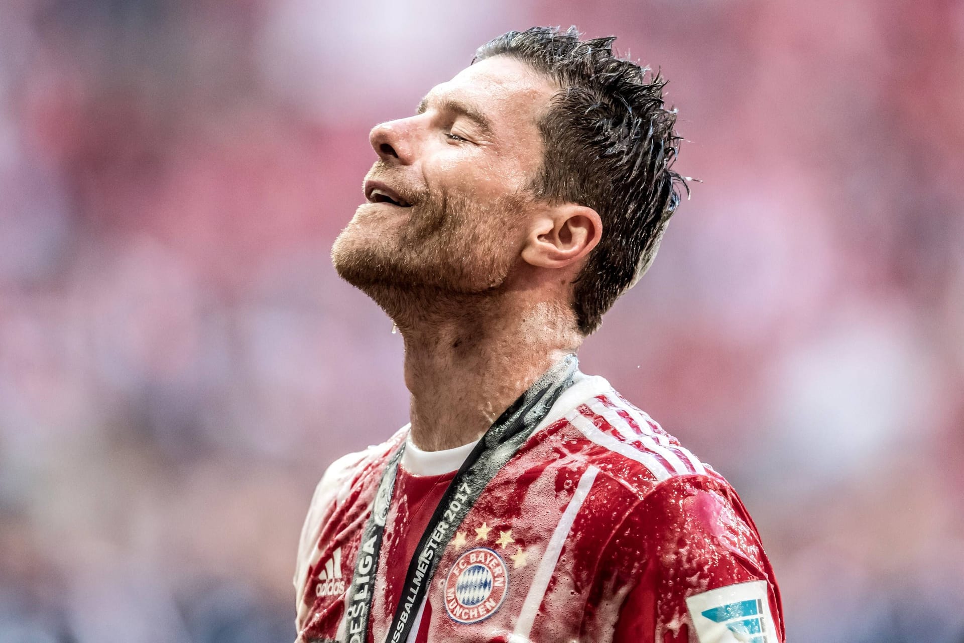 Xabi Alonso: Der Spanier verbrachte die letzten drei Jahre seiner Spielerkarriere beim FC Bayern und genießt dort einen exzellenten Ruf.