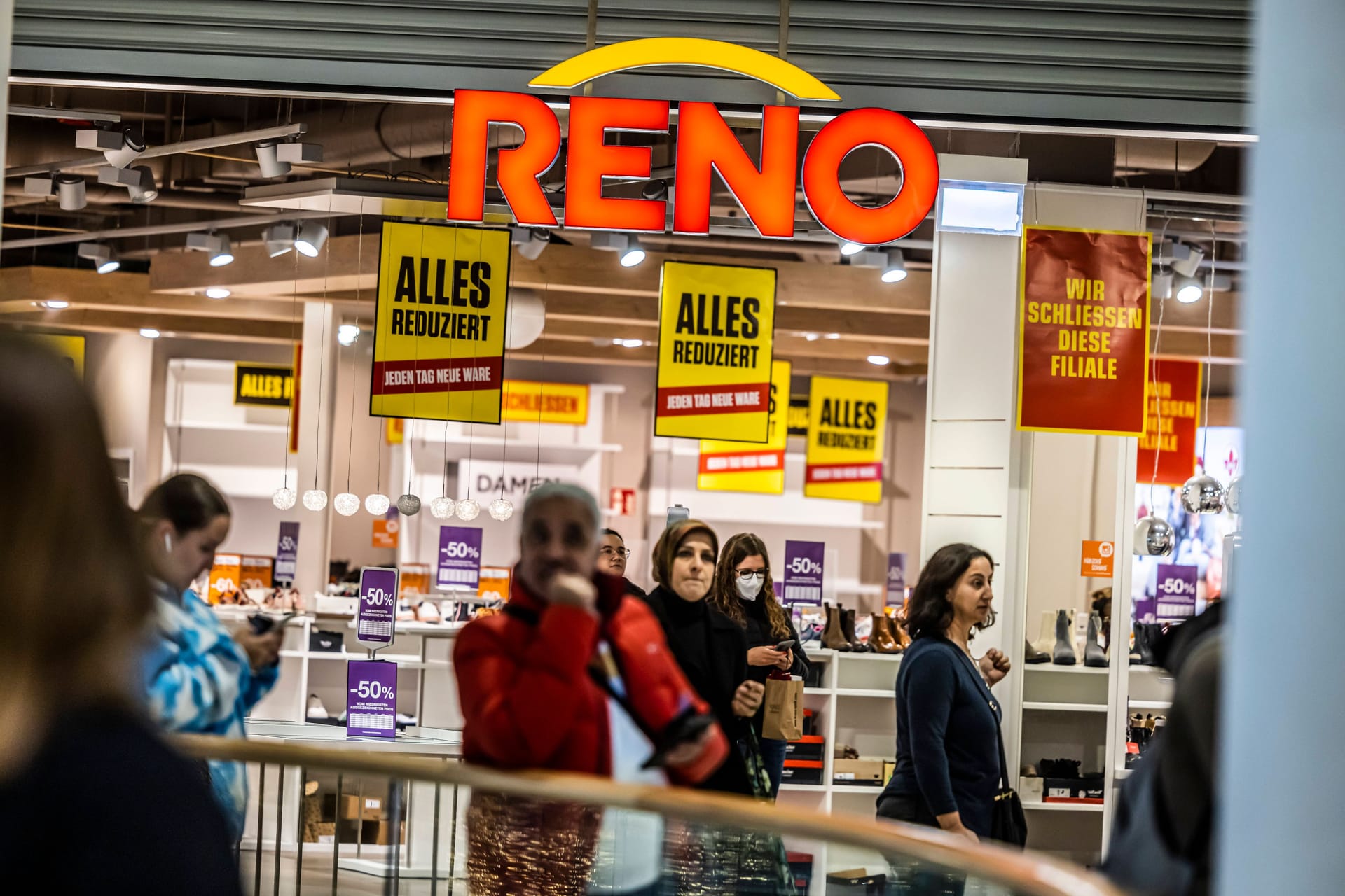 Reno-Fiale in Stuttgart (Archivbild): Rund 1.000 Mitarbeitende sind von der Insolvenz betroffen.