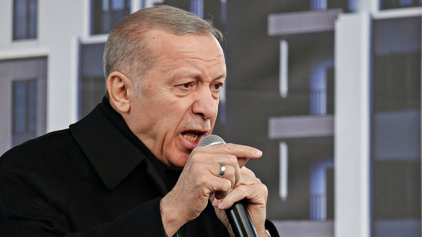 Recep Tayyip Erdoğan kämpft um seine Wiederwahl: Dafür schließt er fragwürdige Bündnisse.