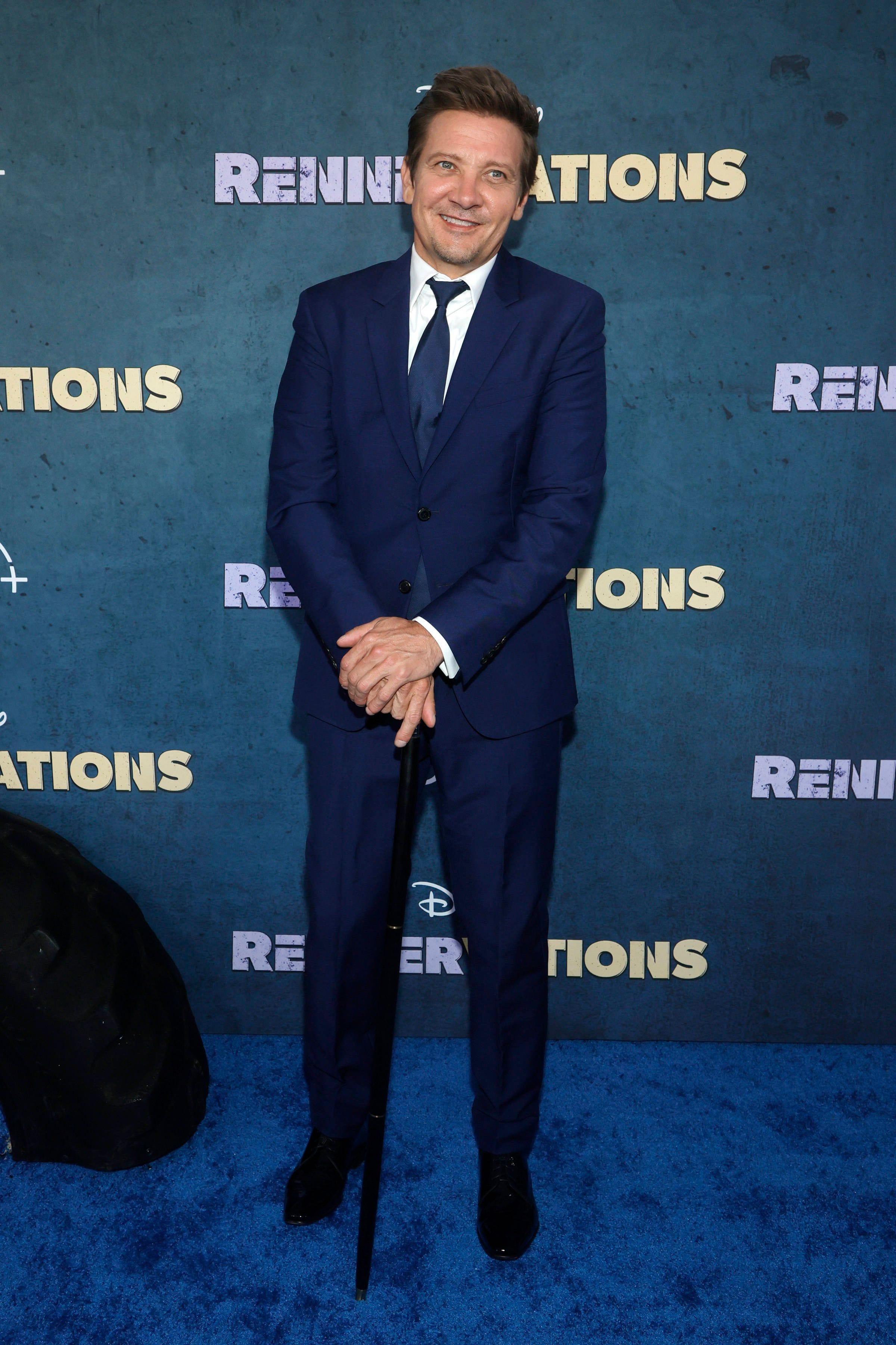 Jeremy Renner ist zurück auf dem roten Teppich Schauspieler hatte